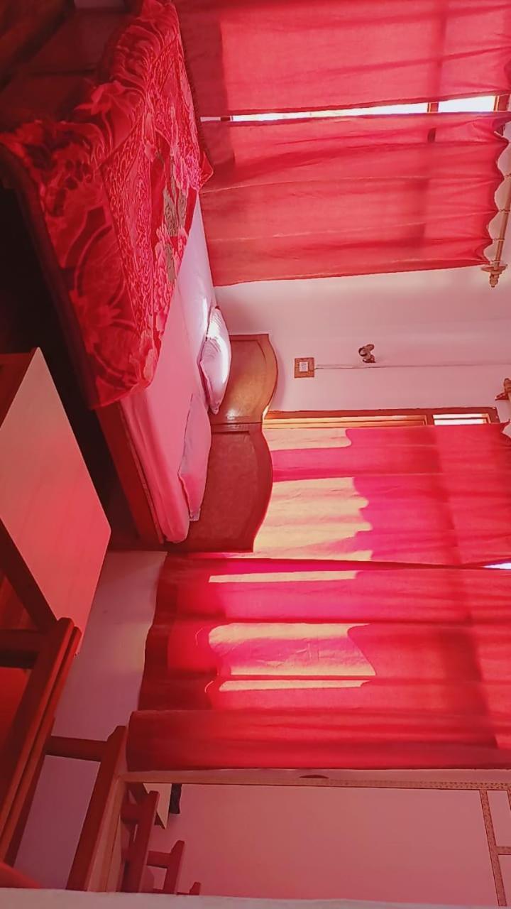 Unique Guest House Srīnagar 外观 照片